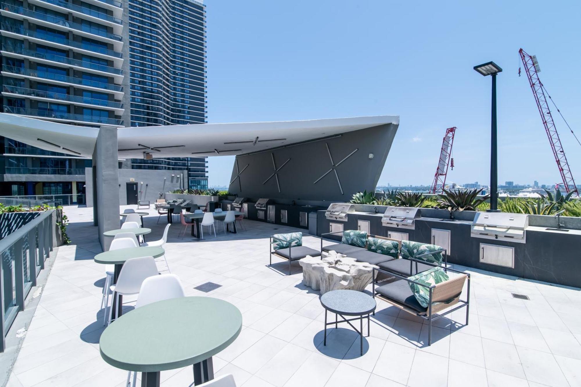 Luxurious King Bed Suite In Downtown Miami Kültér fotó