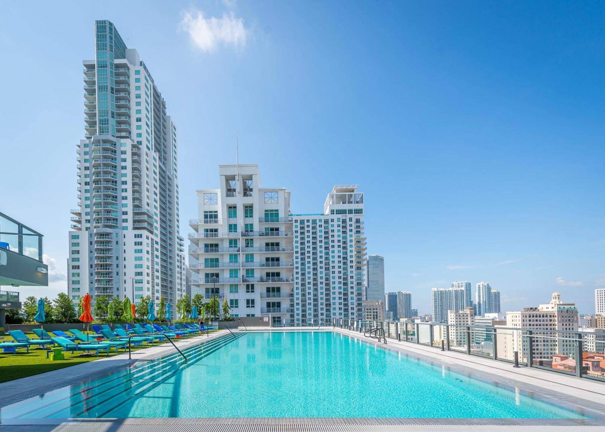 Luxurious King Bed Suite In Downtown Miami Kültér fotó
